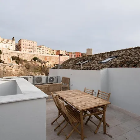 Trinita Rooftop - Cuore Di Cagliari Exterior photo
